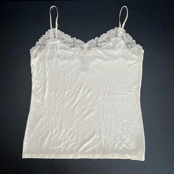 Two Ann Taylor camisoles white and black excellent condition 🩷 - Picture 5 of 14